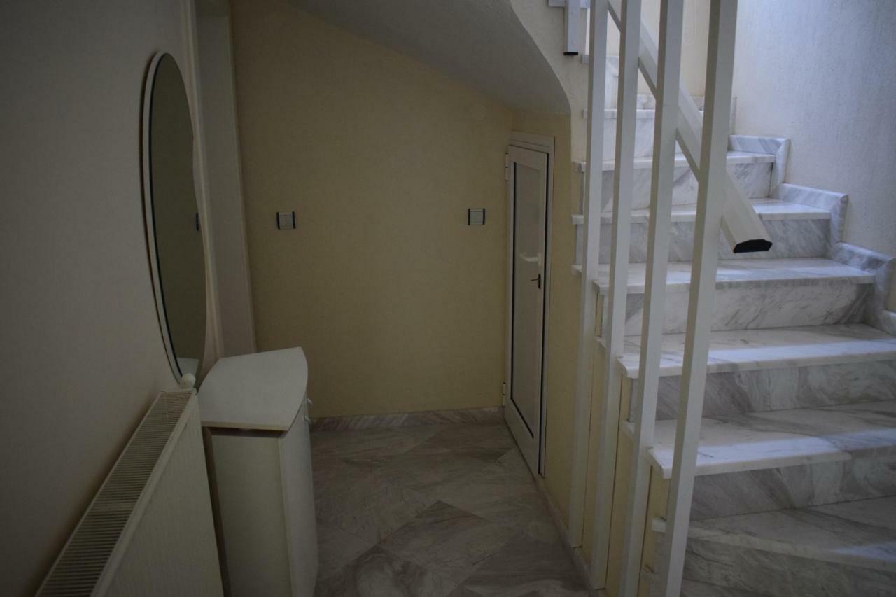 Villa Close To The Beach Ormos Panagias Bagian luar foto