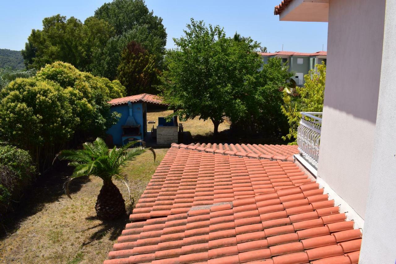 Villa Close To The Beach Ormos Panagias Bagian luar foto