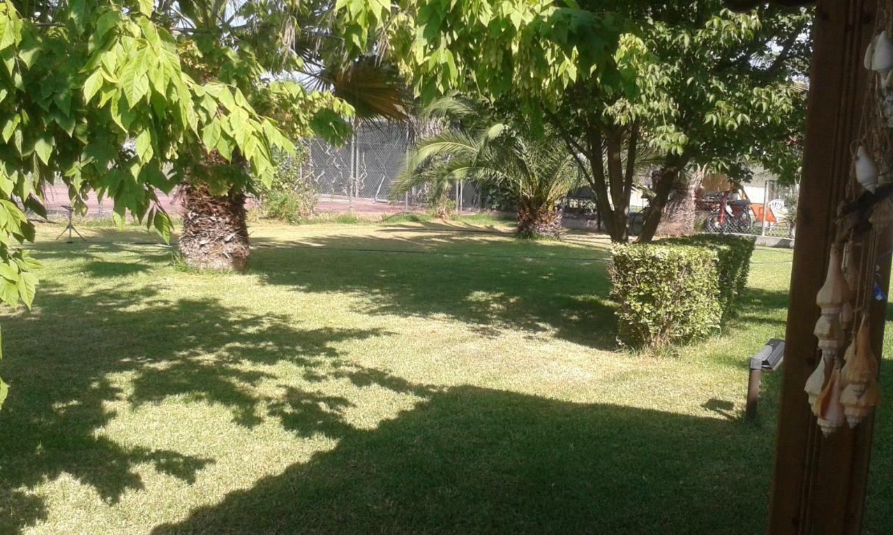 Villa Close To The Beach Ormos Panagias Bagian luar foto