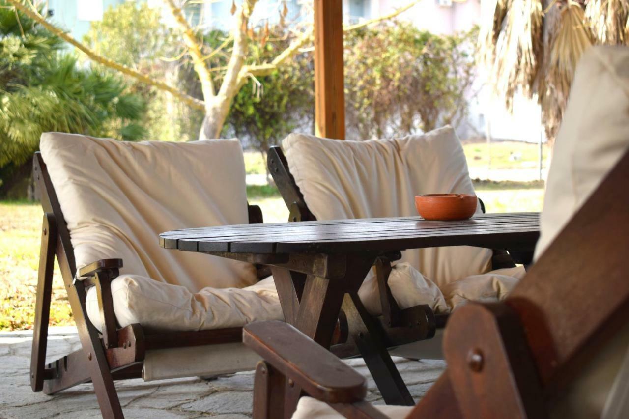 Villa Close To The Beach Ormos Panagias Bagian luar foto