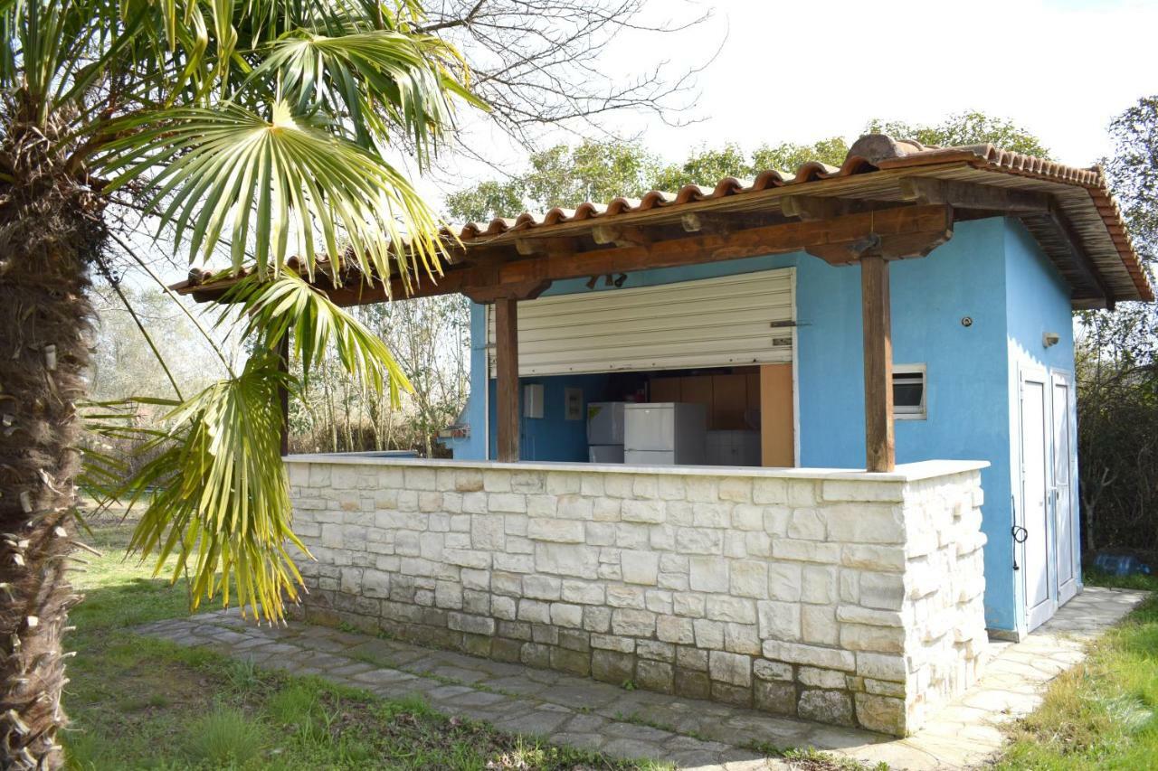 Villa Close To The Beach Ormos Panagias Bagian luar foto