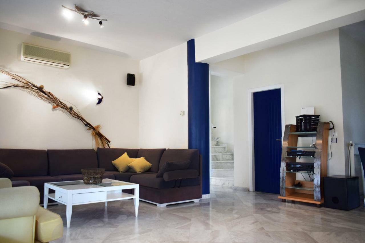 Villa Close To The Beach Ormos Panagias Bagian luar foto